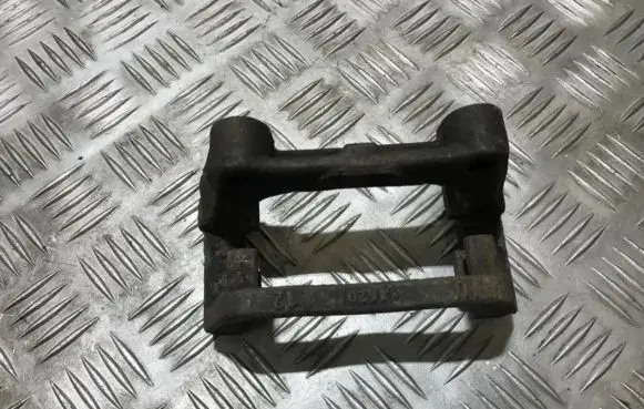 Opel Zafira A Rear brake caliper