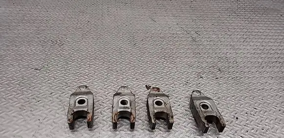 Opel Zafira C Fuel Injector clamp holder 