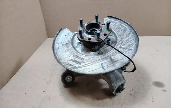 Tesla Model Y Rear wheel hub 8E082453 118841700F