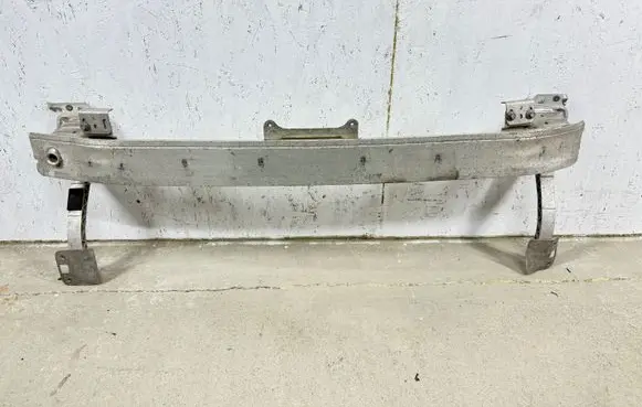 Peugeot 208 I Front bumper cross member