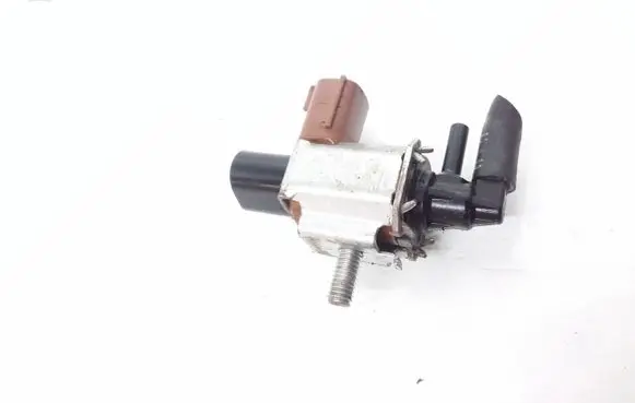 Vacuum valve