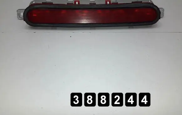 Toyota Corolla Verso E121 Third/center stoplight