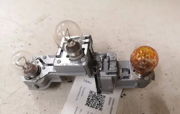 Volvo C30 Tail light bulb cover holder 27712104