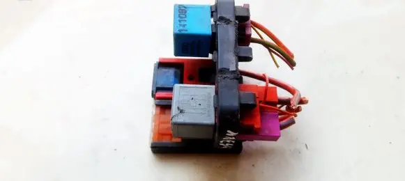 Audi A6 S6 C5 4B Fuse box set 8D0951253A