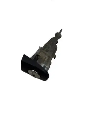 Volkswagen Golf V Coupe door lock (next to the handle) 