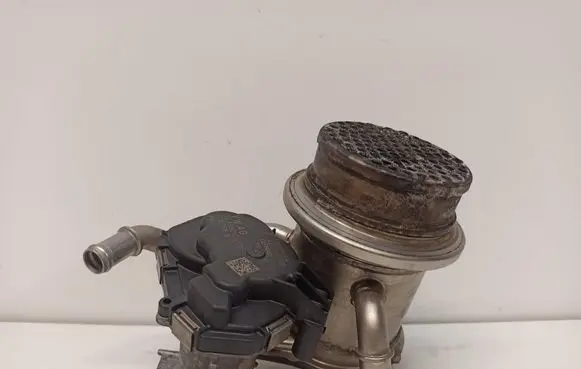 Skoda Superb B8 (3V) Throttle valve 05L131501C