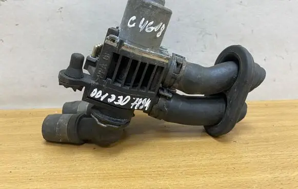 Mercedes-Benz E W210 Coolant heater control valve 0018307884 C4618