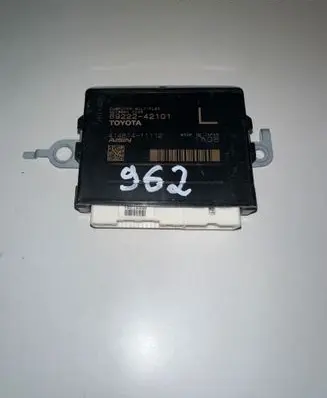 Toyota RAV 4 (XA50) Tailgate/trunk control unit/module 8922242101 A1481411112
