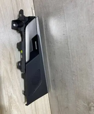 Audi A5 Rear door interior handle 8W0839019a