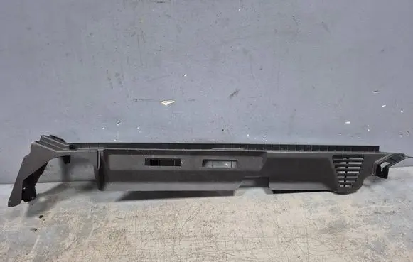 Audi RS Q8 Centre console side trim rear 4M8863528A