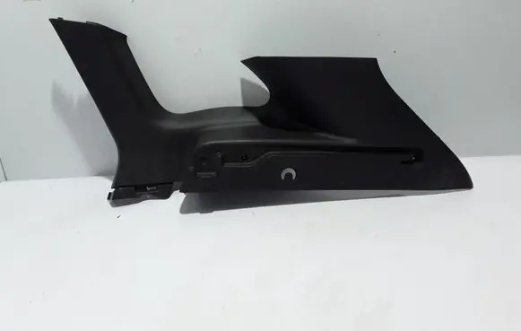 Renault Kadjar Tailgate/trunk side cover trim 769346917R