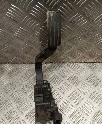 Ford Fiesta Accelerator throttle pedal 4S619F836AA
