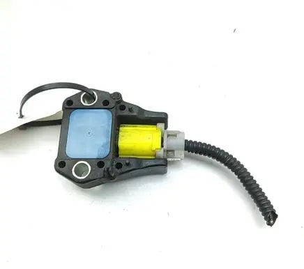 Lexus RC Airbag deployment crash/impact sensor 8917330170