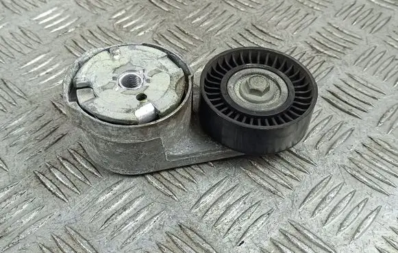Jeep Grand Cherokee WL Generator/alternator belt tensioner