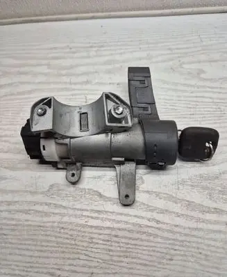 Volvo V70 Ignition lock 8626324 16184 8645228