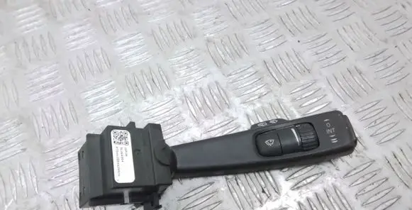 Volvo V70 Wiper control stalk 31264354