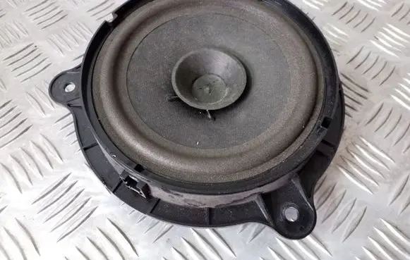 Infiniti EX Rear door speaker
