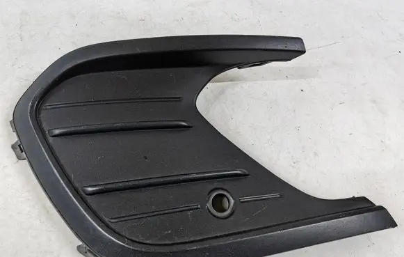 Volkswagen Polo VI Front bumper lower grill 2GS853665D