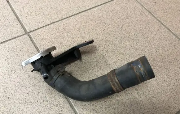 Subaru B9 Tribeca Engine coolant pipe/hose