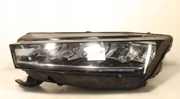 Skoda Octavia Mk4 Headlight/headlamp 5E4941015