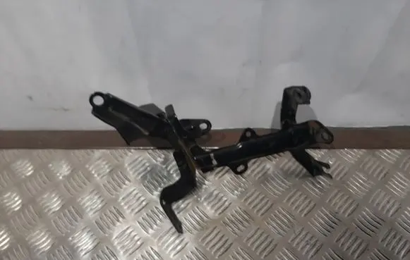 Subaru Impreza IV ABS pump bracket 