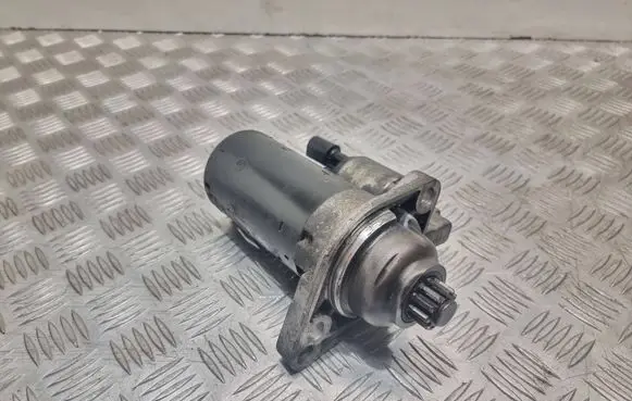 Skoda Octavia Mk2 (1Z) Starter motor 005831660