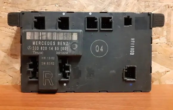 Mercedes-Benz C W203 Door control unit/module 1284 2038201485