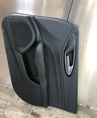 Alfa Romeo Giulia Front door card panel trim