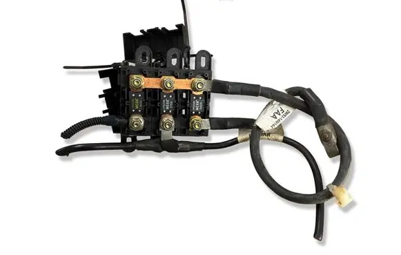 Jaguar XJ X350 Fuse module 2W9314N144FAA 2W9314B278EBA