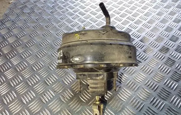 Hyundai Elantra Brake booster