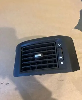 Peugeot Boxer Dash center air vent grill LS385800 ST435811