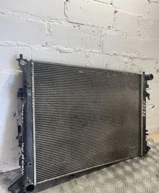 KIA Sportage Coolant radiator VD16036