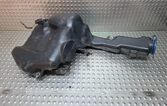 Mercedes-Benz C W204 Windshield washer fluid reservoir/tank S27705462 A2048600660
