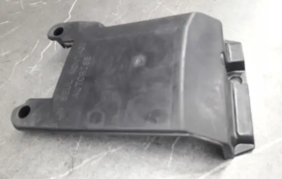 Renault Megane III Air filter box cover 285a70003r