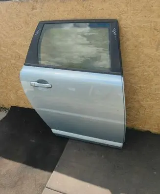 Volvo V70 Rear door 