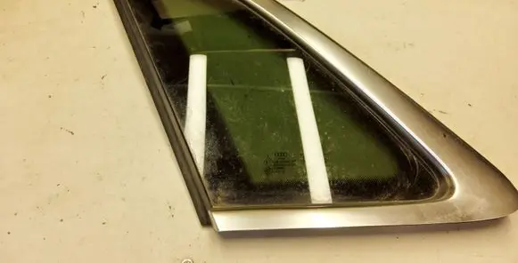 Audi Q3 8U Rear side window 83A845297E