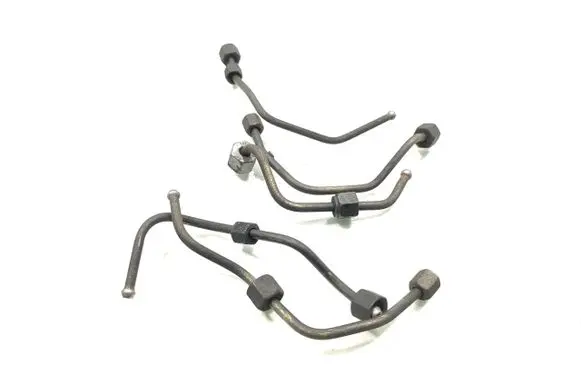 Fuel injector supply line/pipe