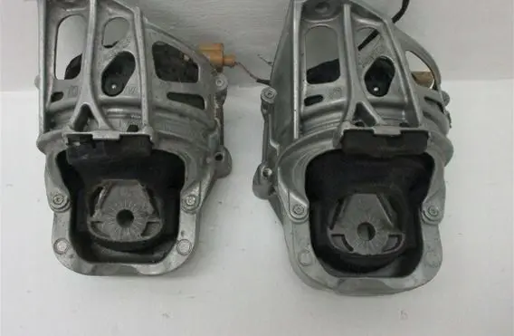 Audi Q7 4M Engine mount vacuum valve 