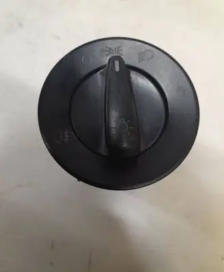 Volkswagen Golf IV Light switch 1C0941531 04052030