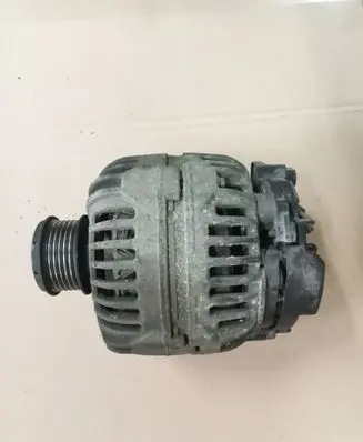 Volkswagen PASSAT B6 Generator/alternator 06F903023F 0124525066