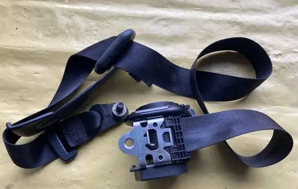 Mercedes-Benz A W169 Front seatbelt 602877300 008L000 A1698604185