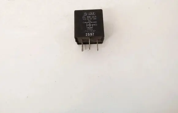 Skoda Octavia Mk1 (1U) Other relay 357906381a wl050237006