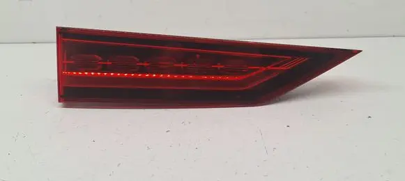 Volvo V60 Tailgate rear/tail lights 32228902