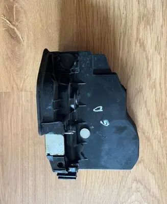 BMW X1 E84 Rear door lock 7229460