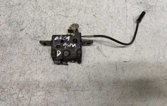 Audi A6 S6 C4 4A Tailgate/trunk/boot lock/catch/latch