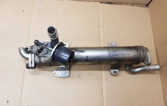 Volkswagen Eos EGR valve cooler 03L131512B