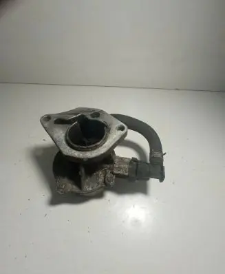 Nissan Micra Vacuum pump 8200113585 72238912 03T2063527