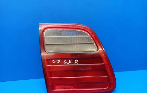 Mercedes-Benz E W210 Tailgate rear/tail lights A2108202364 198503 2096