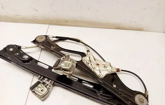 Mercedes-Benz E W211 Sliding door window regulator with motor A2117200146