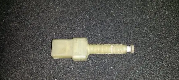 Audi 80 90 S2 B4 Brake pedal sensor switch 443945515 Nenustatyta